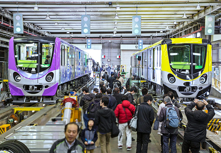 What's black and white and rides all over? | Osaka Metro NiNE