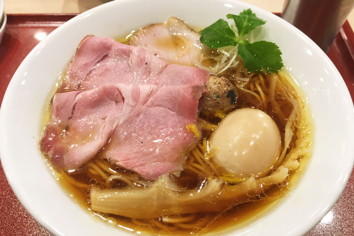 麦与面助”新梅田中津店　调味鸡蛋中华拉面