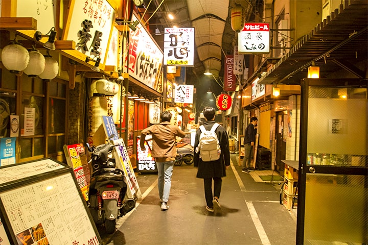 裏天王寺でおすすめの居酒屋 寿司を巡ってはしご酒 Osaka Metro Nine