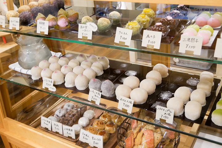 Wagashi lines the showcase at Osome