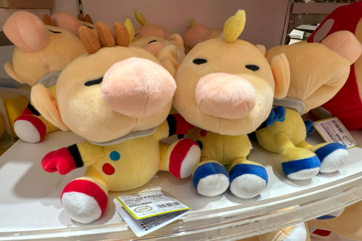 Nintendo OSAKA：피크민에 등장하는 올리마와 루이 인형