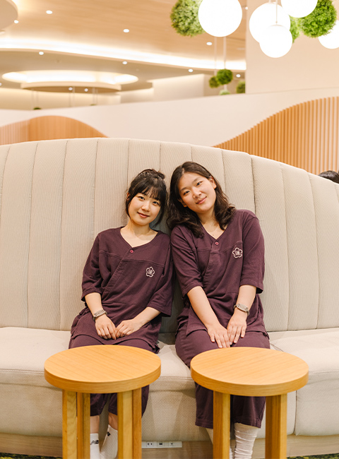 うめきた温泉 蓮 Wellbeing Parkの館内休憩所