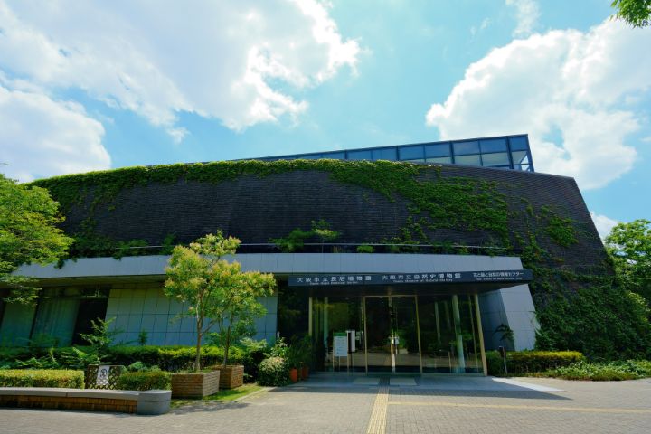 大阪市立自然史博物館の入り口